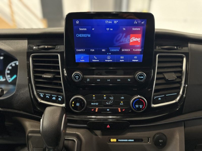 FORD TOURNEO CUSTOM KOMBI 320 L2H1 2.0 TDCI 170ch BVA - TVA RECUPERABLE / PAS DE TVS