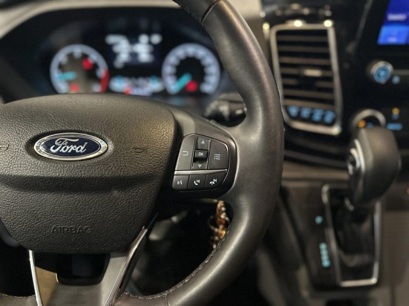 FORD TOURNEO CUSTOM KOMBI 320 L2H1 2.0 TDCI 170ch BVA - TVA RECUPERABLE / PAS DE TVS