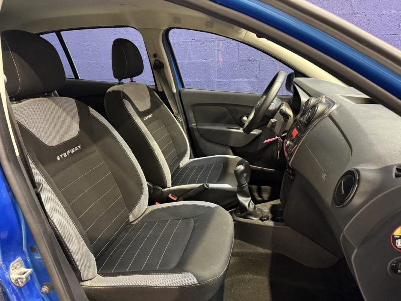 DACIA SANDERO 1.0 SCe 75 URBAN STEPWAY / 1ÈRE MAIN 