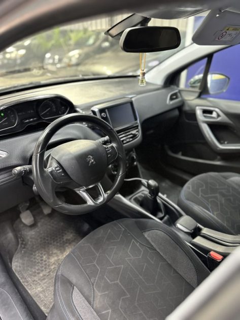 PEUGEOT 2008 1.2 PURE TECH 82 2018