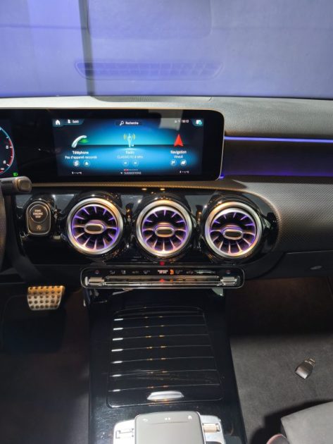 MERCEDES MERCEDES CLASSE A 220D FINITON AMG - BOITE AUTOMATIQUE - HISTORIQUE D\'ENTRETIEN 220 D 190CH PROGRESSIVE LINE 8G-DCT 2019