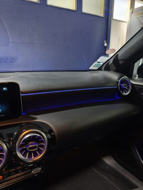 MERCEDES MERCEDES CLASSE A 220D FINITON AMG - BOITE AUTOMATIQUE - HISTORIQUE D\'ENTRETIEN 220 D 190CH PROGRESSIVE LINE 8G-DCT 2019