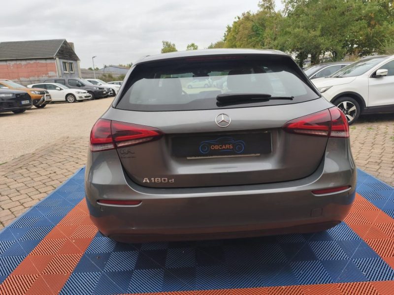 MERCEDES CLASSE A 180 D 116CH STYLE LINE 7G-DCT 2020