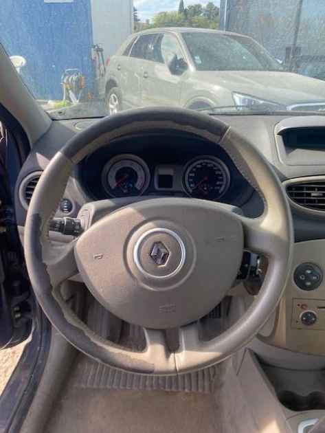 Renault Clio III 1.2 75Ch Confort  Dynamique