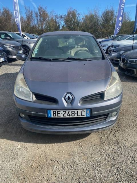 Renault Clio III 1.2 75Ch Confort  Dynamique