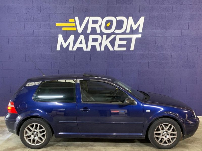 VOLKSWAGEN GOLF IV 2.3 V5 170CH CARAT BVM6 - CUIR - TOIT OUVRANT