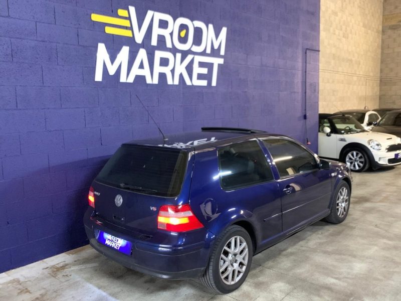 VOLKSWAGEN GOLF IV 2.3 V5 170CH CARAT BVM6 - CUIR - TOIT OUVRANT