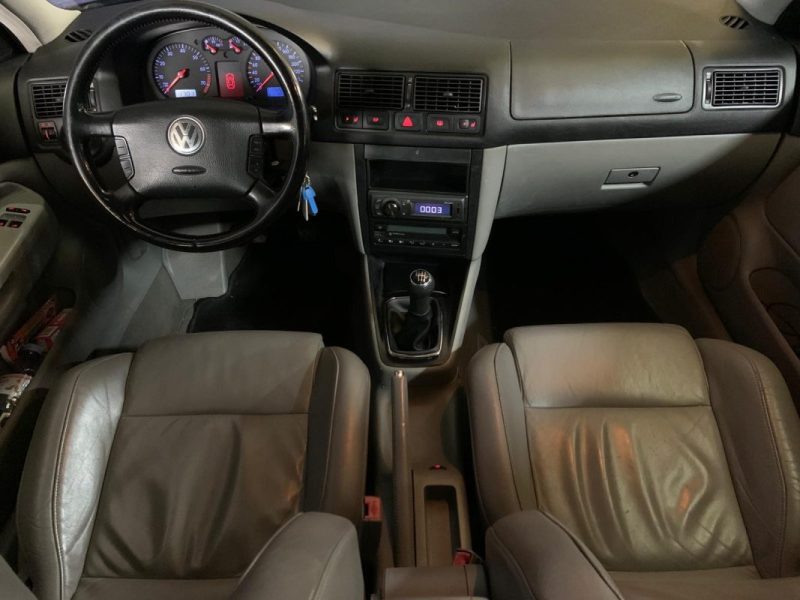 VOLKSWAGEN GOLF IV 2.3 V5 170CH CARAT BVM6 - CUIR - TOIT OUVRANT