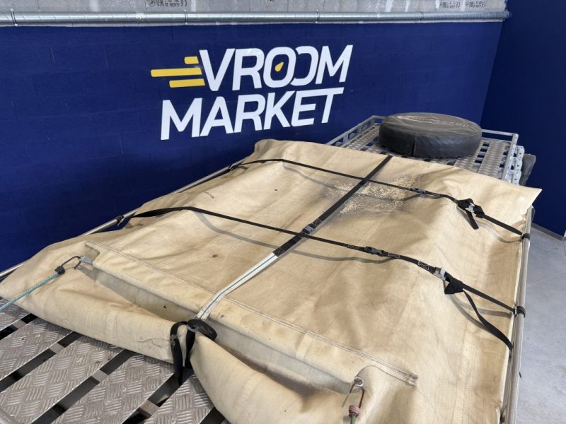 LAND ROVER DEFENDER 130 TD4 CREW CRAB AMÉNAGÉ VOYAGE - 1ER MAIN - ATTELAGE LOURD 