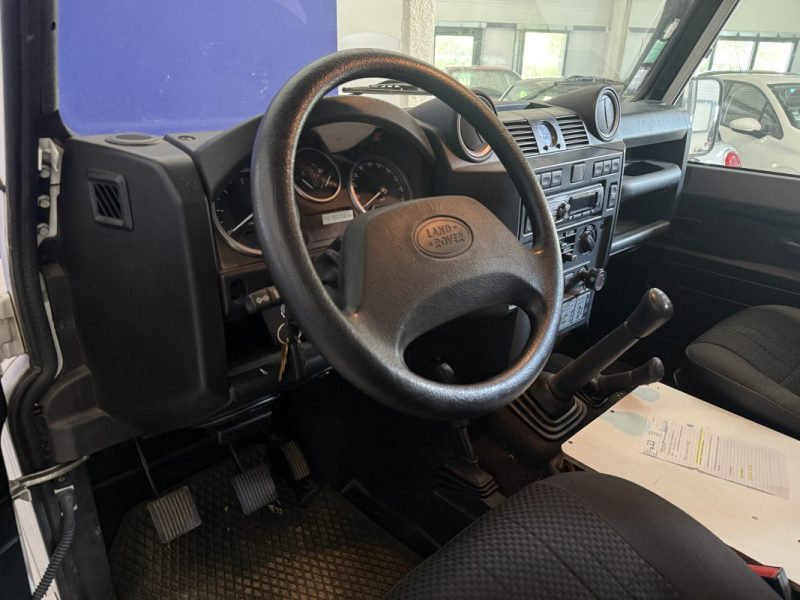 LAND ROVER DEFENDER 130 TD4 CREW CRAB AMÉNAGÉ VOYAGE - 1ER MAIN - ATTELAGE LOURD 