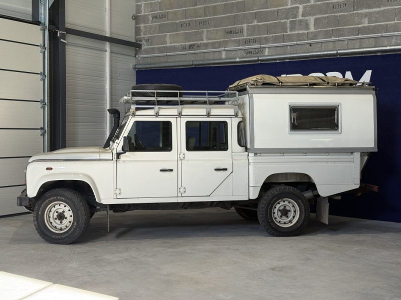 LAND ROVER DEFENDER 130 TD4 CREW CRAB AMÉNAGÉ VOYAGE - 1ER MAIN - ATTELAGE LOURD 