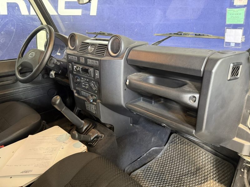 LAND ROVER DEFENDER 130 TD4 CREW CRAB AMÉNAGÉ VOYAGE - 1ER MAIN - ATTELAGE LOURD 