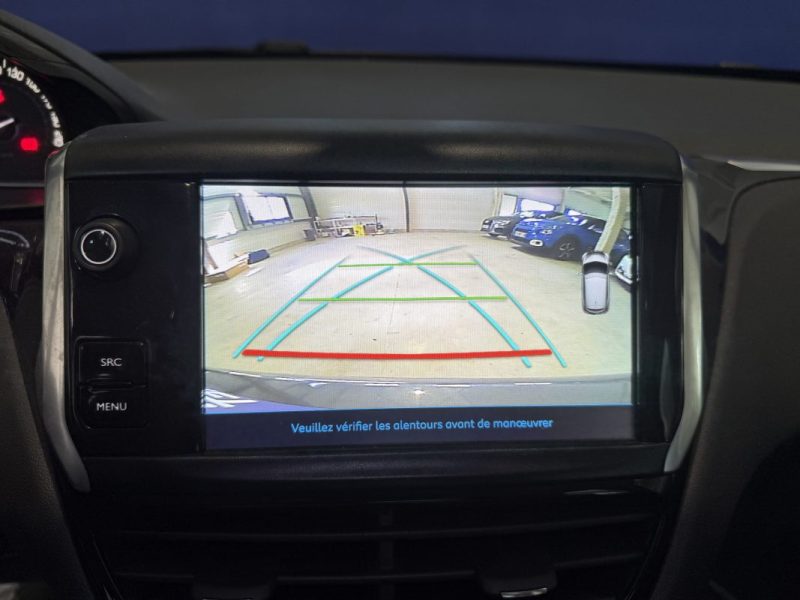 PEUGEOT 208 1.2 PURETECH 82CV ACTIVE 5 PORTES - TOIT PANORAMIQUE - APPLE CARPLAY - CAMÉRA 2017