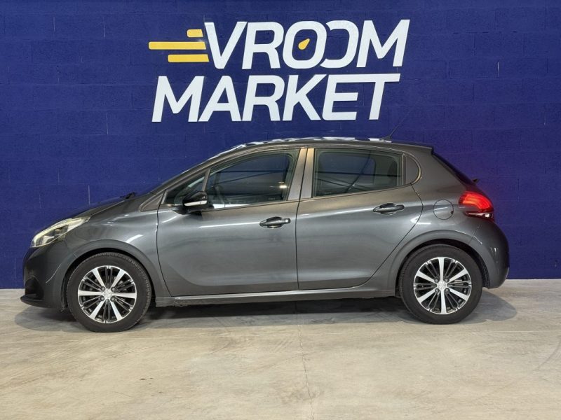 PEUGEOT 208 1.2 PURETECH 82CV ACTIVE 5 PORTES - TOIT PANORAMIQUE - APPLE CARPLAY - CAMÉRA 2017