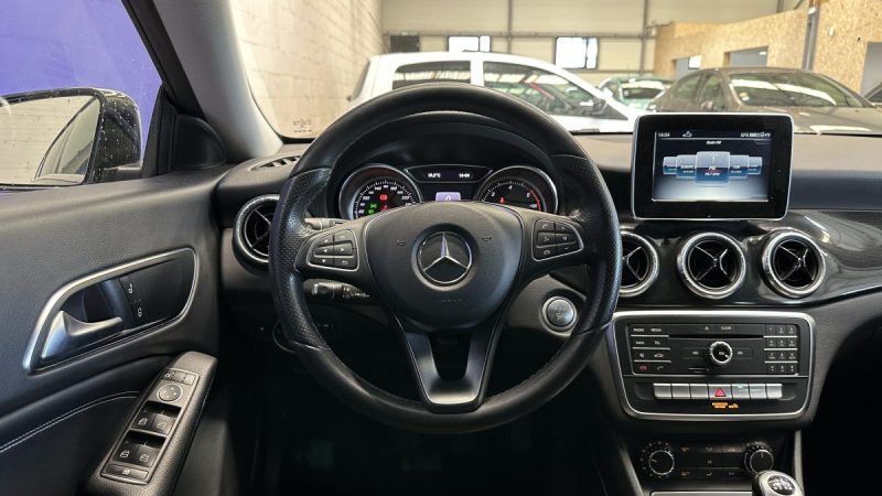 Mercedes CLA 180d 109ch Business Executive - Carplay
