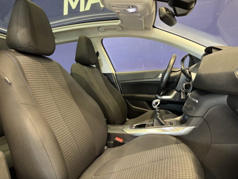 Peugeot 308 130ch Style - Toit panoramique
