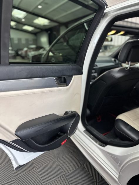 MERCEDES CLASSE C 200 CDI ELÉGANCE EXECUTIVE 7G-TRONIC - CUIR BI-TON - TOIT OUVRANT 2011