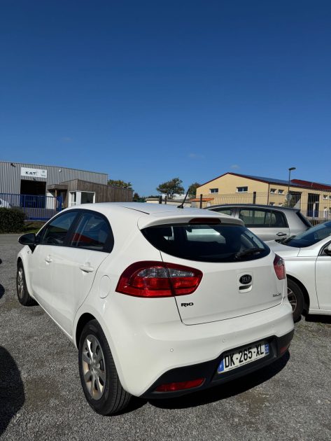 KIA RIO 1.2 85CH ACTIVE 5P 2014