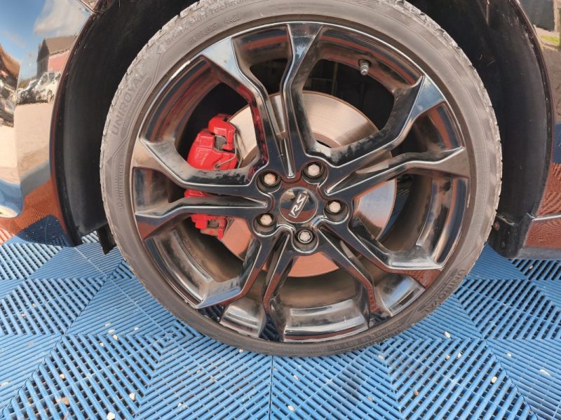 RENAULT CLIO 1.6 T 200CH RS EDC 2014