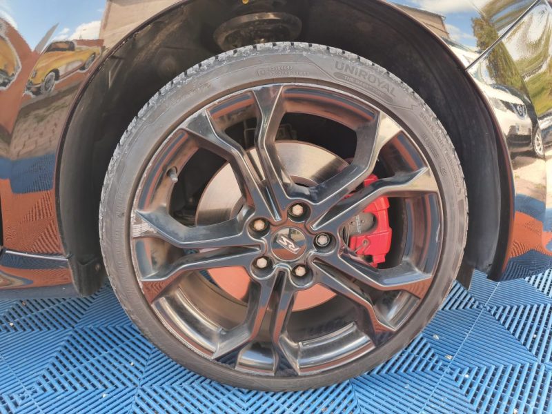 RENAULT CLIO 1.6 T 200CH RS EDC 2014