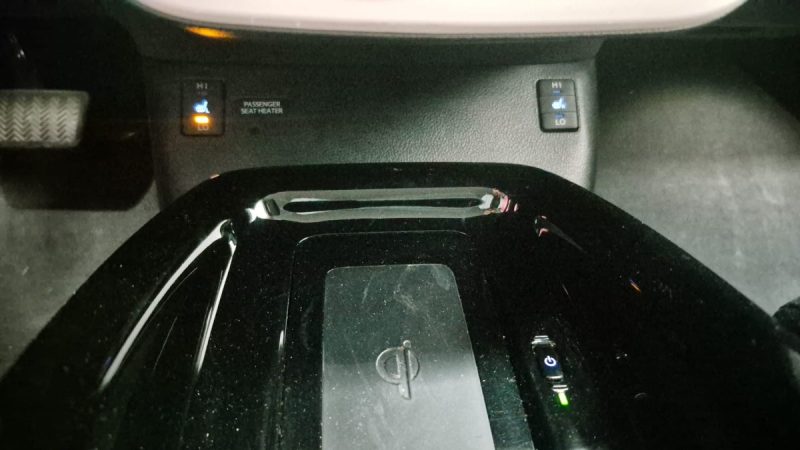 TOYOTA PRIUS BERLINE 122CV DYNAMIC PACK PREMIUM/1 ERE MAIN/TVA RECUP 2019