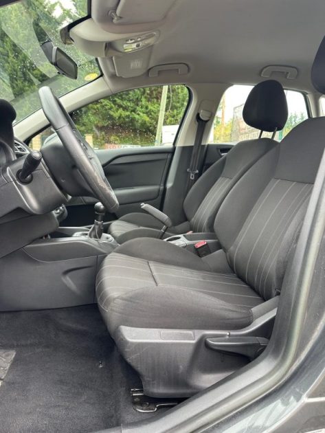 CITROEN C4 1.6 HDI 90CV ATTRACTION 2014 / 84 KM / Clim / Paiement 4-10 fois possible