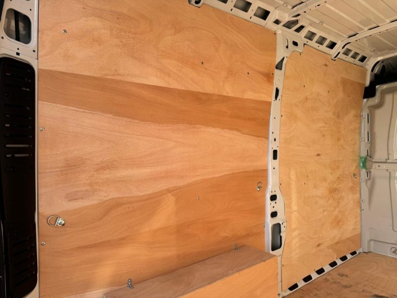 PEUGEOT BOXER L2H1 2.2 BLUE HDI 140 PRO 2024