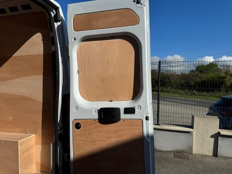 PEUGEOT BOXER L2H1 2.2 BLUE HDI 140 PRO 2024