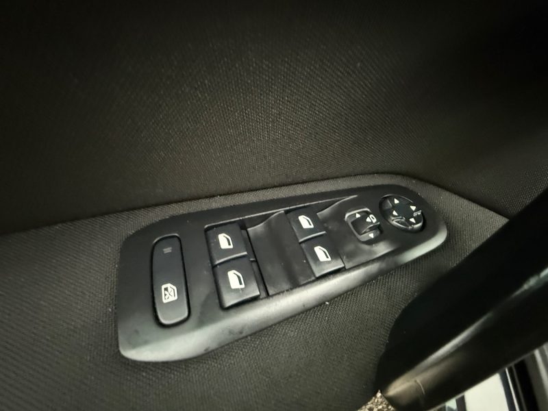 PEUGEOT 308 1.6HDI 120CV BOITE AUTOMATIQUE S&S EAT6 2017