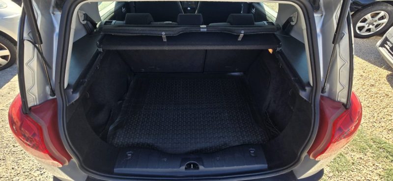 Peugeot 207 1.4 VTi Série Millesim 200- 95 cv – 96 000 km , 2010- Garantie 3Mois