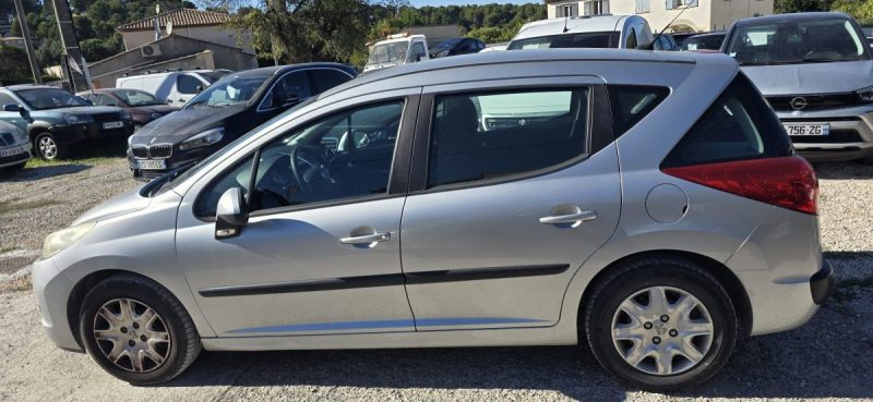 Peugeot 207 1.4 VTi Série Millesim 200- 95 cv – 96 000 km , 2010- Garantie 3Mois