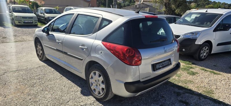 Peugeot 207 1.4 VTi Série Millesim 200- 95 cv – 96 000 km , 2010- Garantie 3Mois