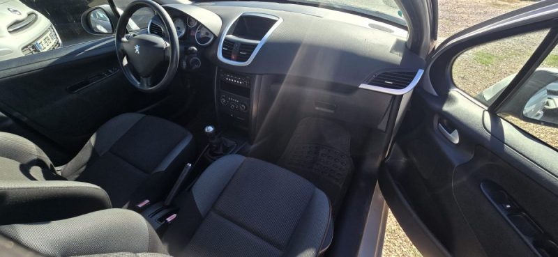 Peugeot 207 1.4 VTi Série Millesim 200- 95 cv – 96 000 km , 2010- Garantie 3Mois