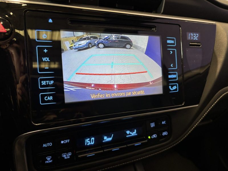 Toyota Auris HSD 136ch Design - Toit panoramique