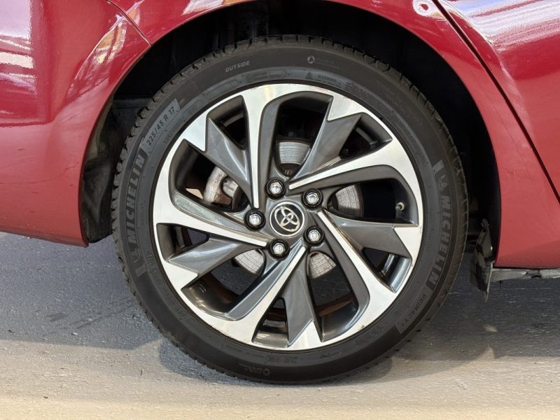 Toyota Auris HSD 136ch Design - Toit panoramique