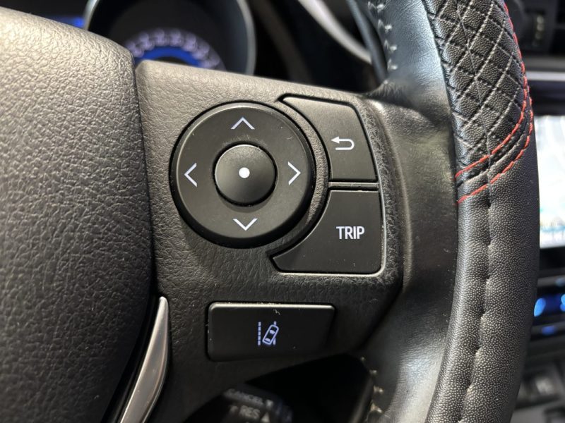 Toyota Auris HSD 136ch Design - Toit panoramique