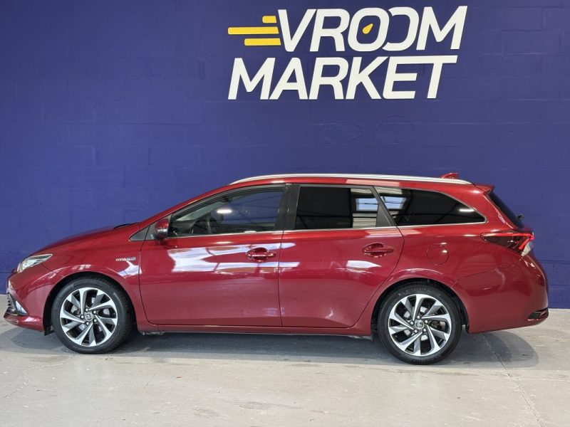 Toyota Auris HSD 136ch Design - Toit panoramique