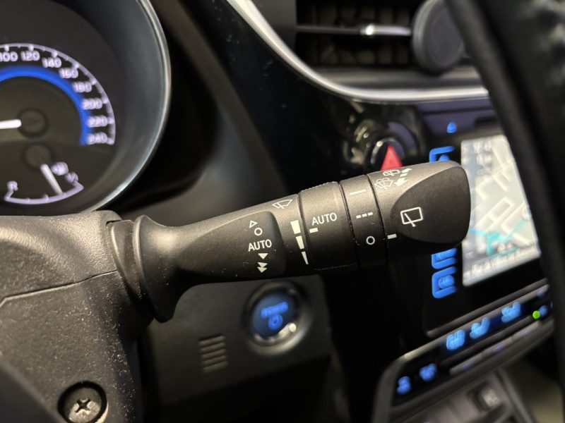 Toyota Auris HSD 136ch Design - Toit panoramique