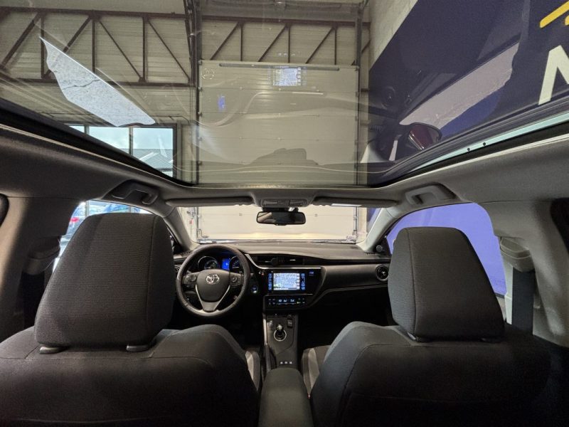 Toyota Auris HSD 136ch Design - Toit panoramique