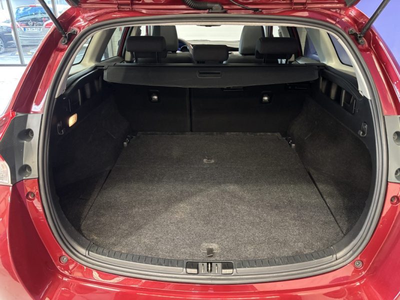 Toyota Auris HSD 136ch Design - Toit panoramique