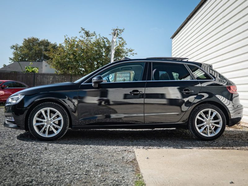 AUDI A3 SPORTBACK 2.0 TDI 150Cv ATTRACTION S TRONIC 6 / TOIT OUVRANT