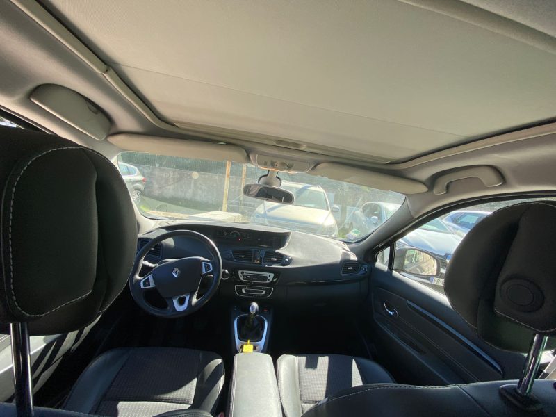 RENAULT MEGANE SCENIC 1.5 DCI 110CH ENERGY DYNAMIQUE ECO² 2012