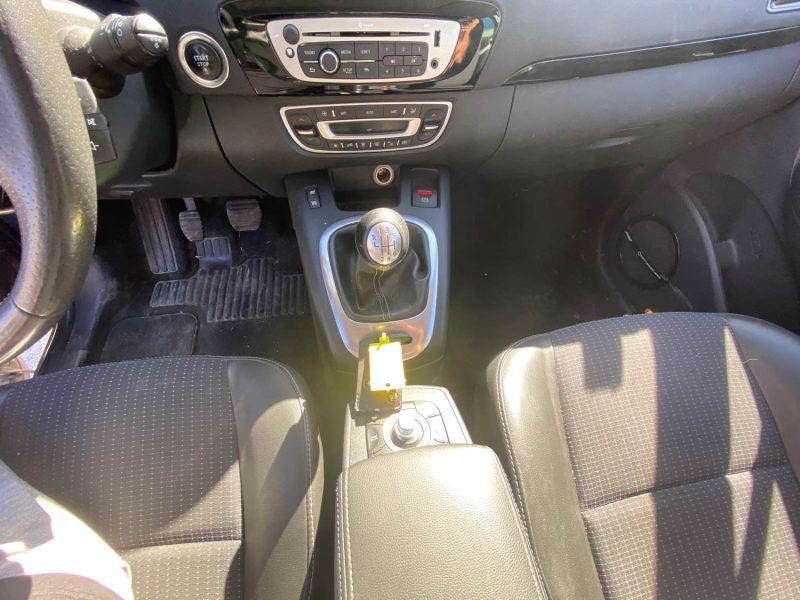 RENAULT MEGANE SCENIC 1.5 DCI 110CH ENERGY DYNAMIQUE ECO² 2012