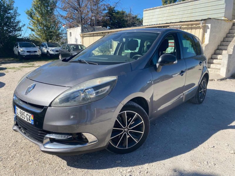 RENAULT MEGANE SCENIC 1.5 DCI 110CH ENERGY DYNAMIQUE ECO² 2012