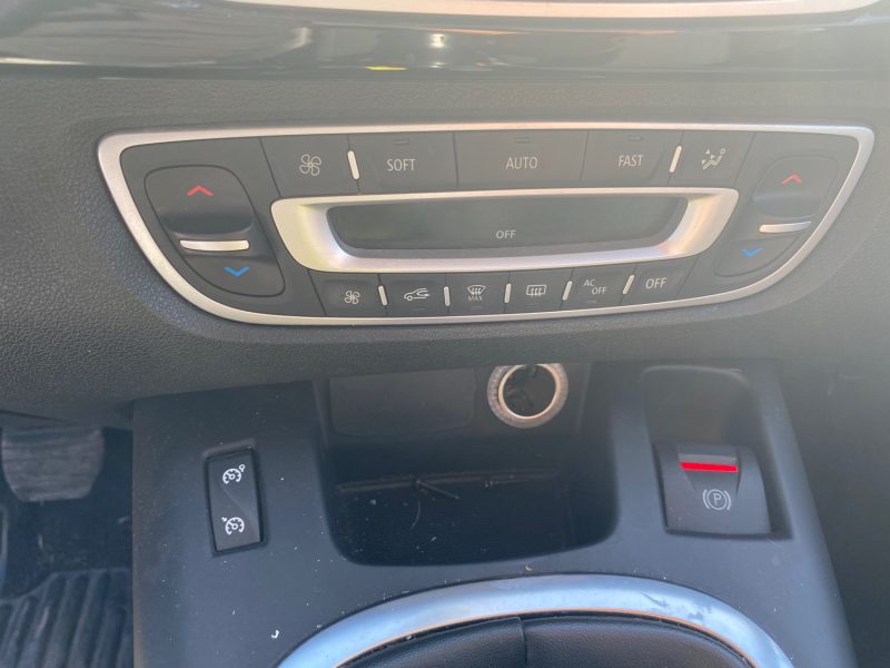 RENAULT MEGANE SCENIC 1.5 DCI 110CH ENERGY DYNAMIQUE ECO² 2012