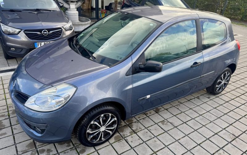 RENAULT CLIO CONFORT DYNAMIQUE 1.2 75CH 16V 2006