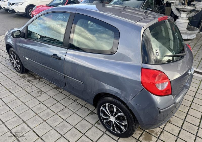 RENAULT CLIO CONFORT DYNAMIQUE 1.2 75CH 16V 2006