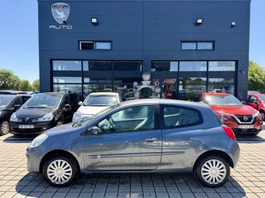 RENAULT CLIO CONFORT DYNAMIQUE 1.2 75CH 