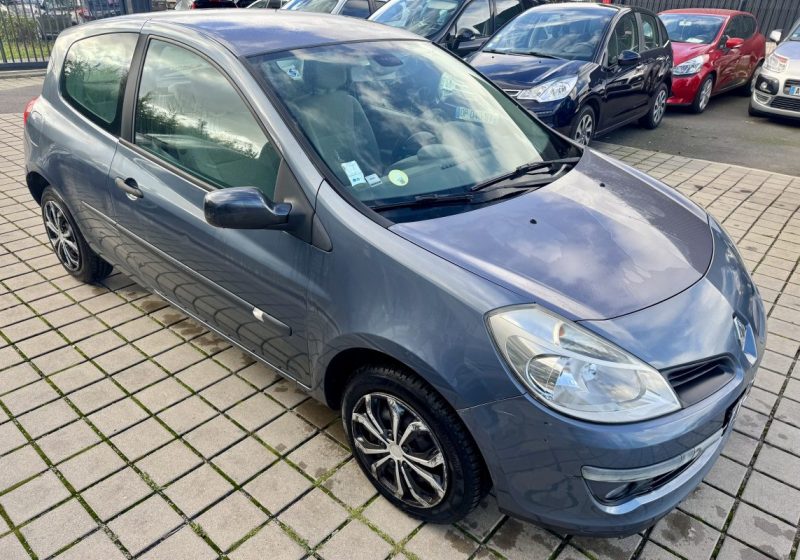 RENAULT CLIO CONFORT DYNAMIQUE 1.2 75CH 16V 2006