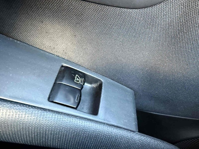 NISSAN MICRA  PHASE2 1.2I 80CH   - IDÉAL  JEUNE PERMIS -